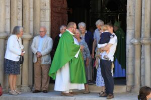 Installation du père Stéphane Bredelet, nouveau curé